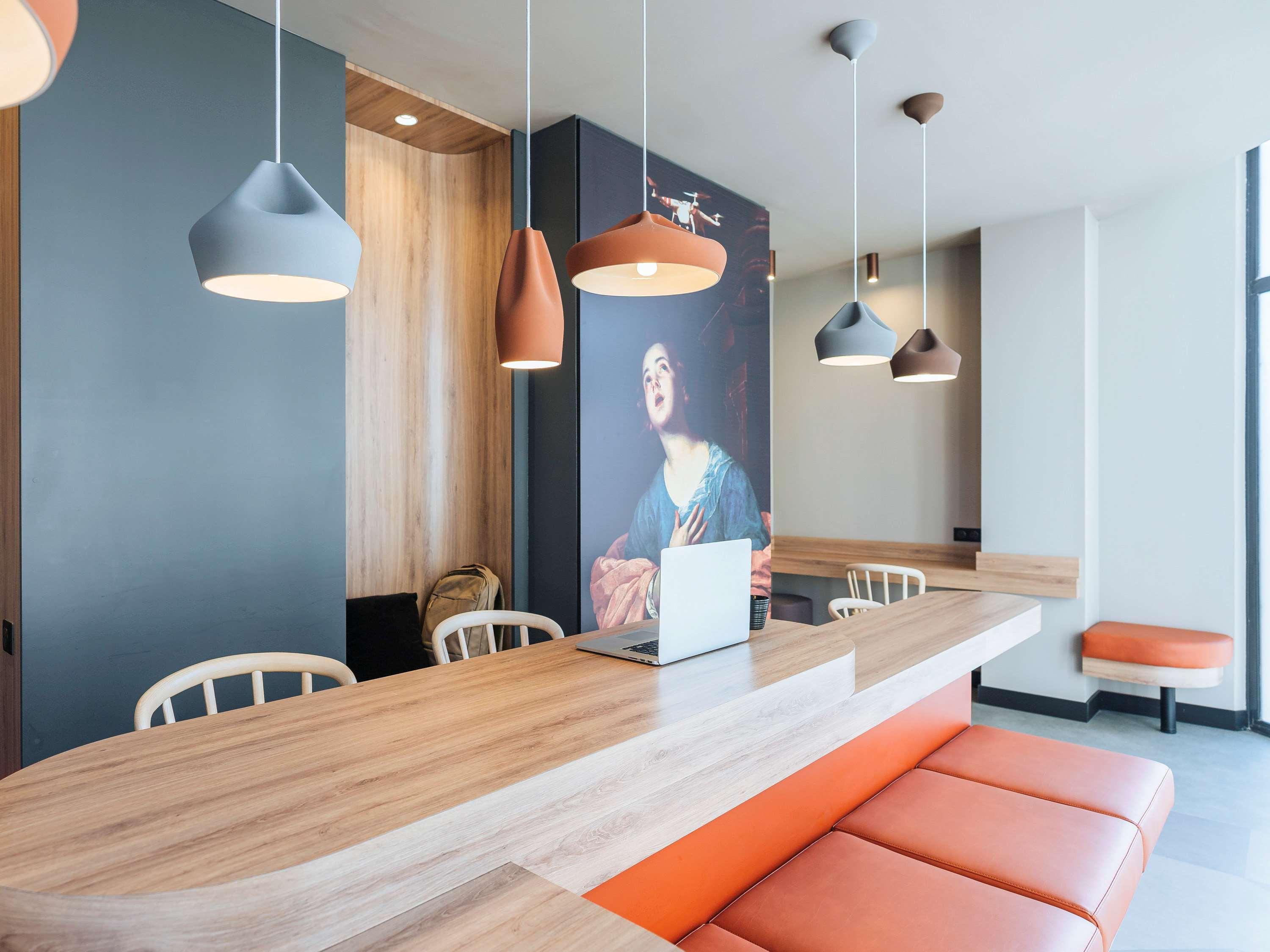 Ibis Styles Le Mans Gare Sud Hotel Ngoại thất bức ảnh